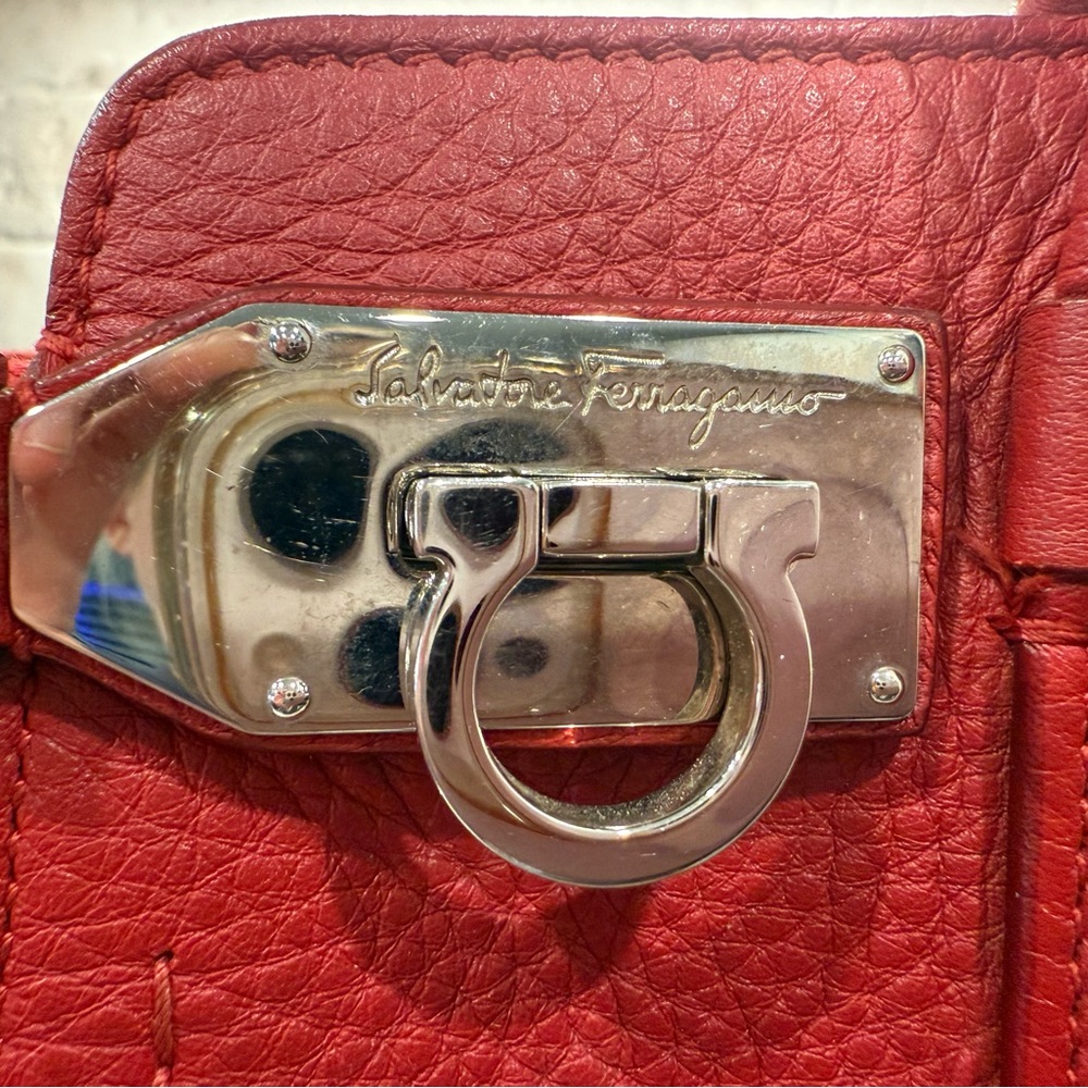 Salvatore Ferragamo EUC Verve Vintage Red Calfskin Leather Satchel - Picture 3 of 13